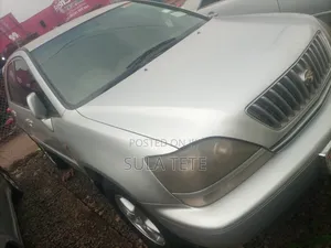 Toyota Harrier 2.2 16V 1998 Silver