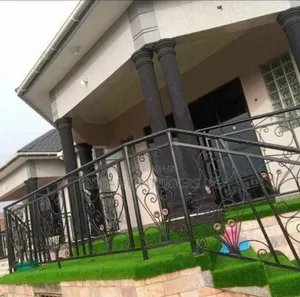 Artificial Grass Carpets Available for Shops Balconies and Compounds