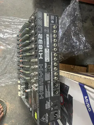 Behringer X1832 Usb