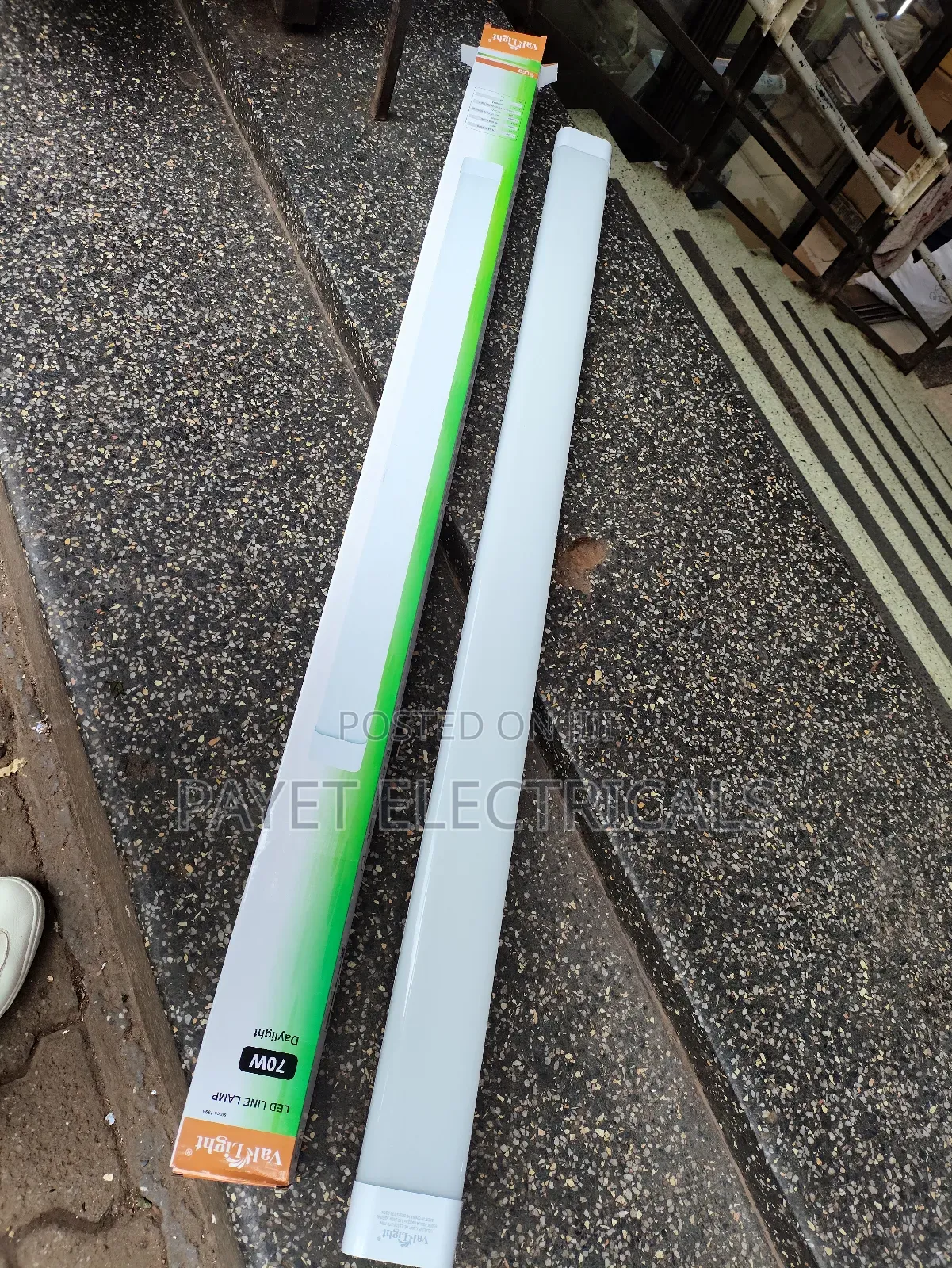 Led Bright 4ft Light For 70 Watts