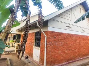 3bdrm House in Bunono Covid Centre, Katabi for sale