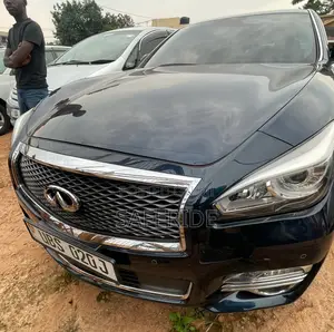 Nissan Fuga 2015 Blue