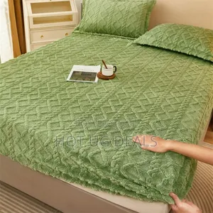 5x6 Mattress Cover With 2 Pillow Cases. - Green