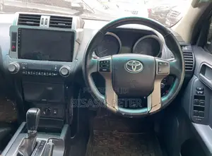 Toyota Land Cruiser Prado 2.8 D-4D 2014 Gray