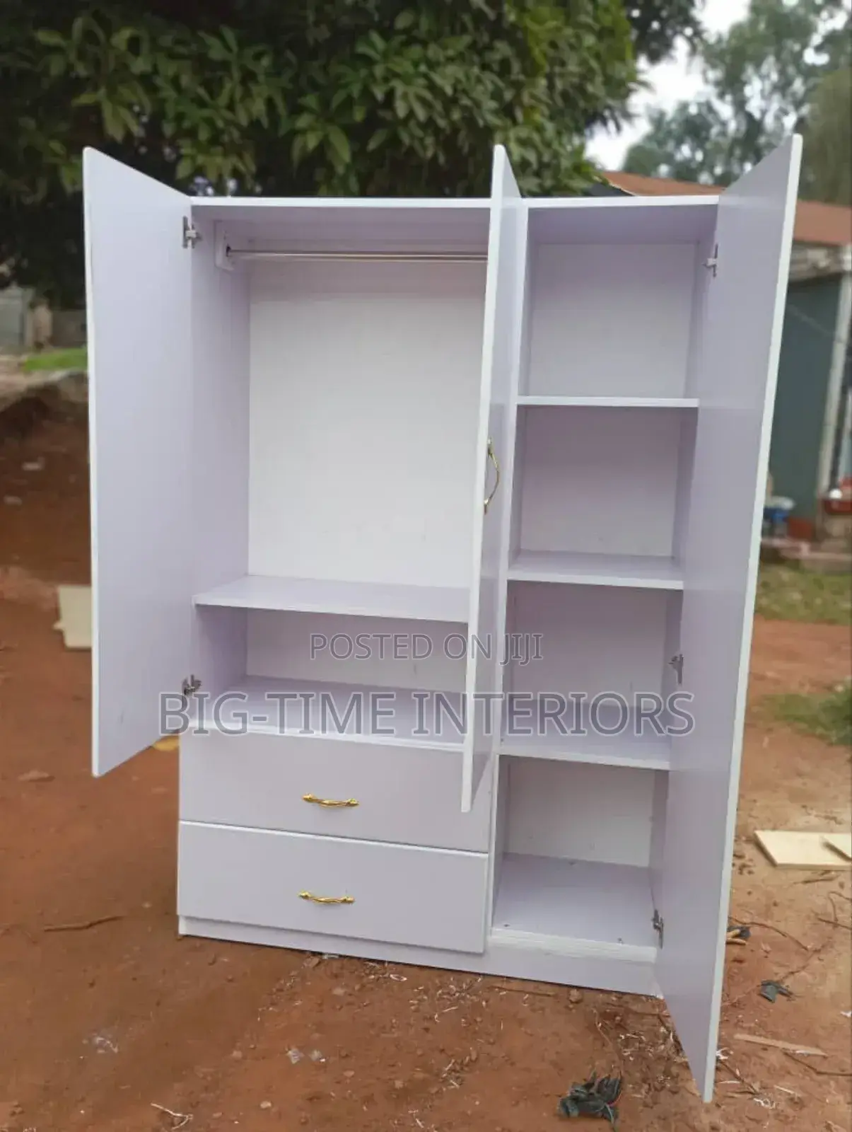 Qualitative Wardrobe 4x6feet -White