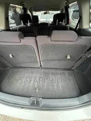 Toyota Wish 2005 Silver