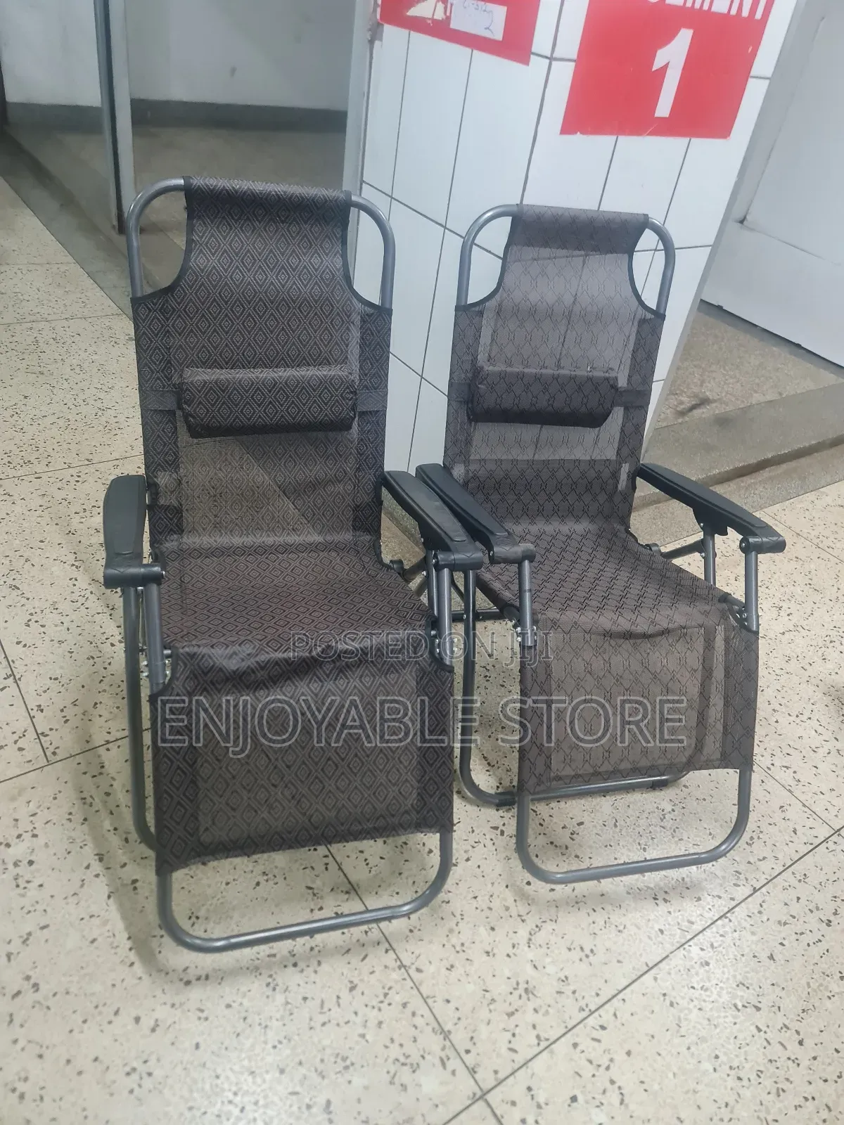 Swivel Foldable Chair for Resting Camping Home