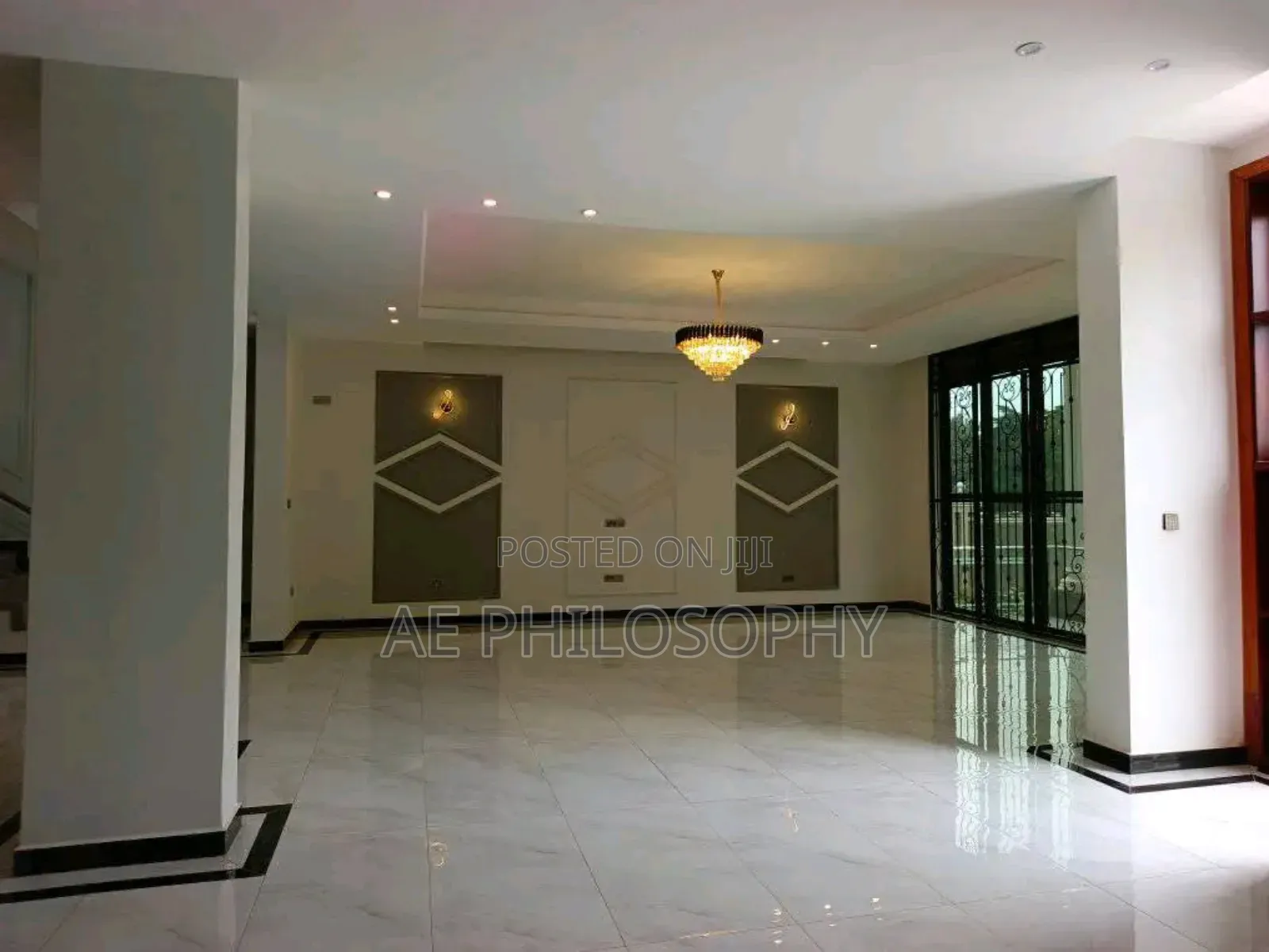 6bdrm Mansion in Central Division for sale