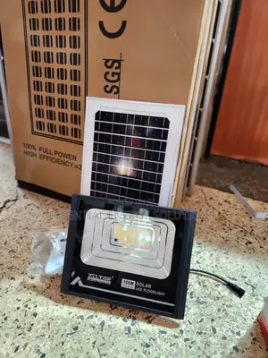 100w Solar Flood Light