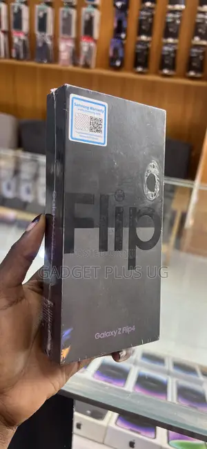New Samsung Galaxy Z Flip4 256 GB Purple