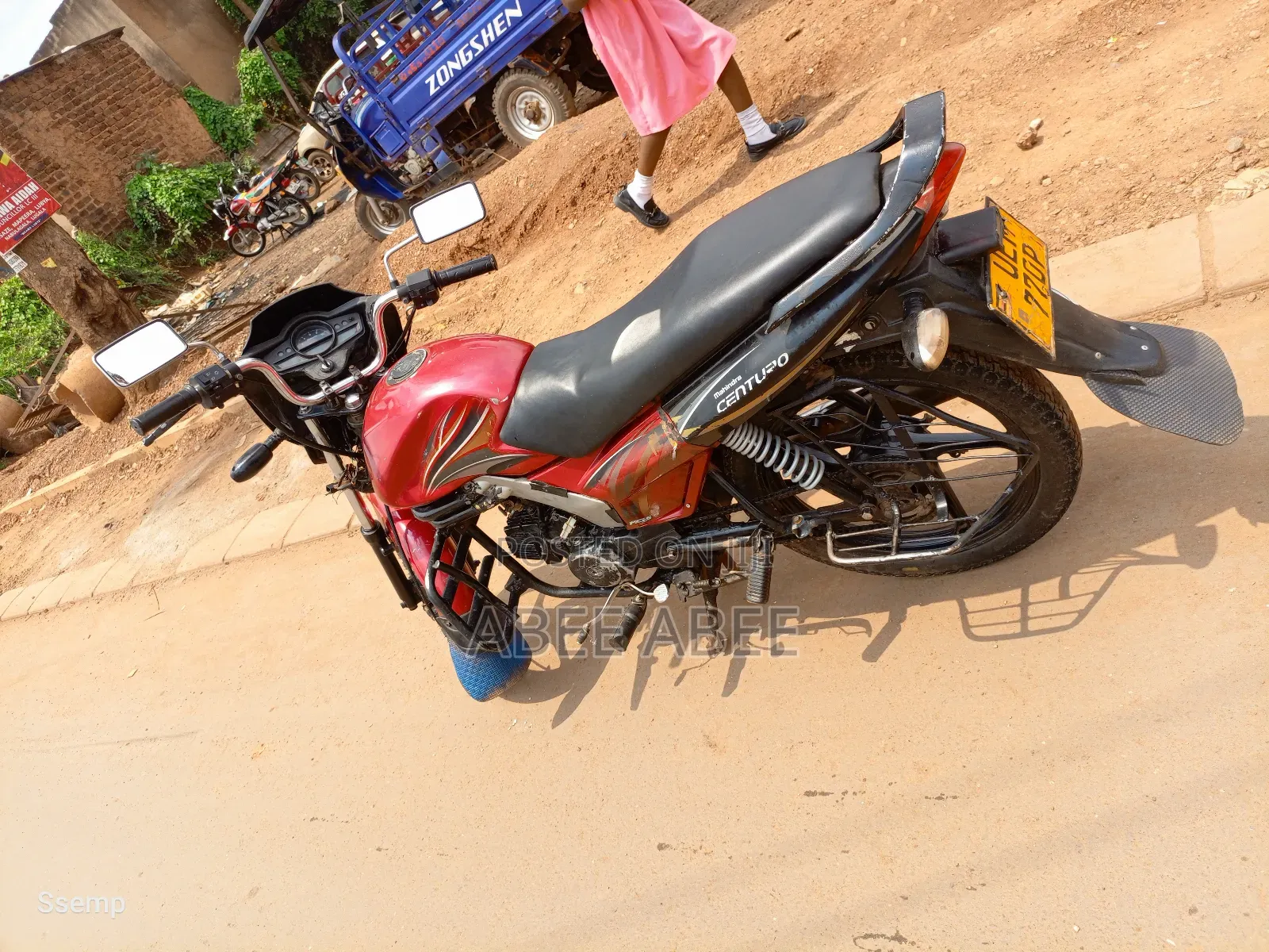 Mahindra Gusto 125 2024 Red