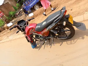 Mahindra Gusto 125 2024 Red