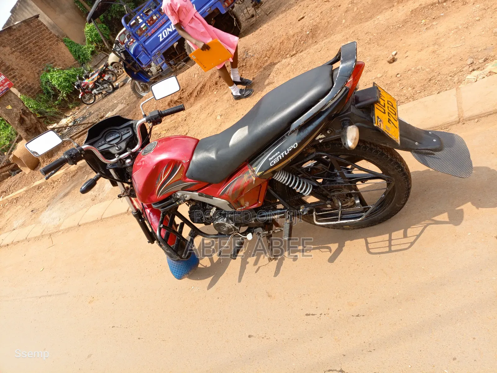 Mahindra Gusto 125 2024 Red