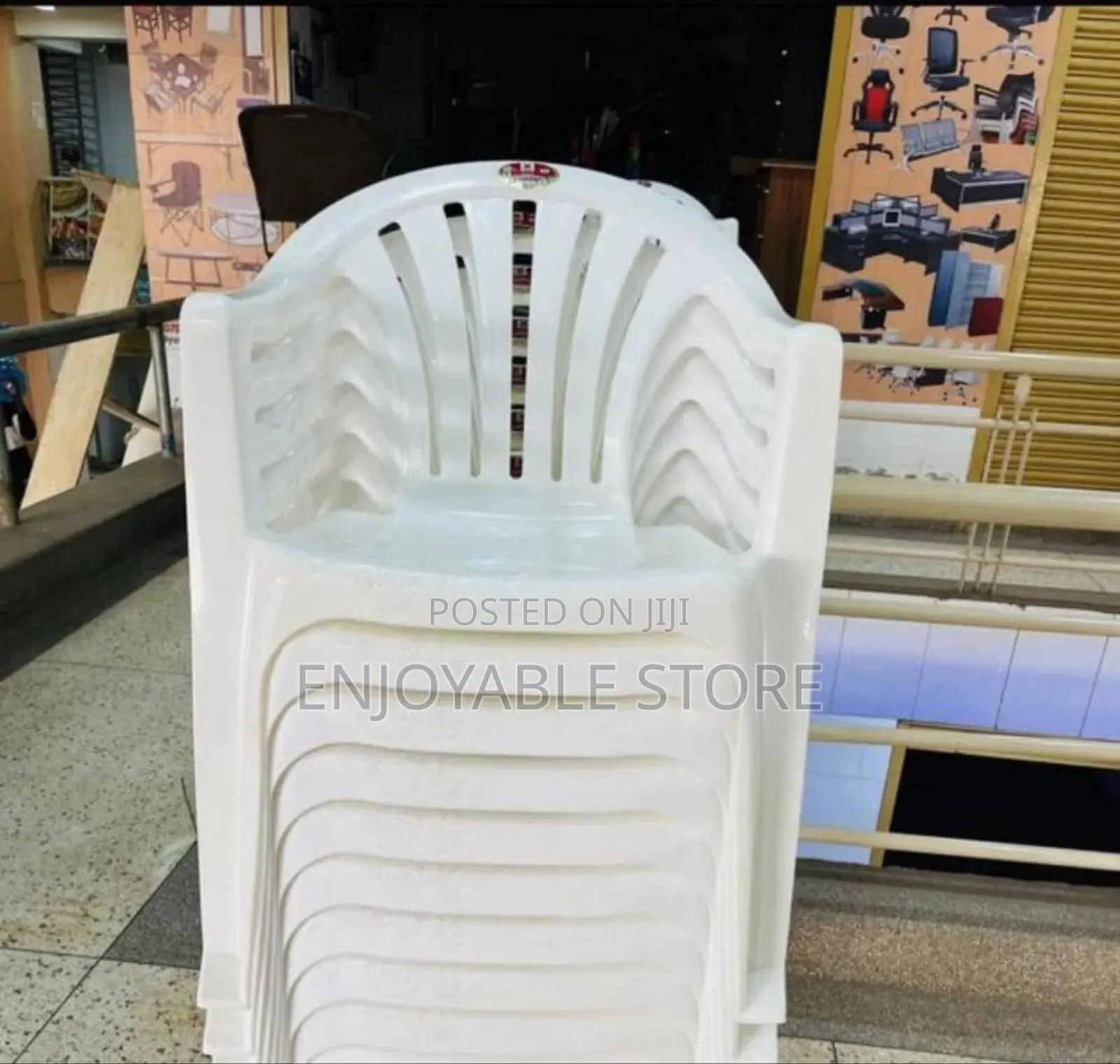 Heavy-Duty Plastic Chairs Plastic Chairs Armed