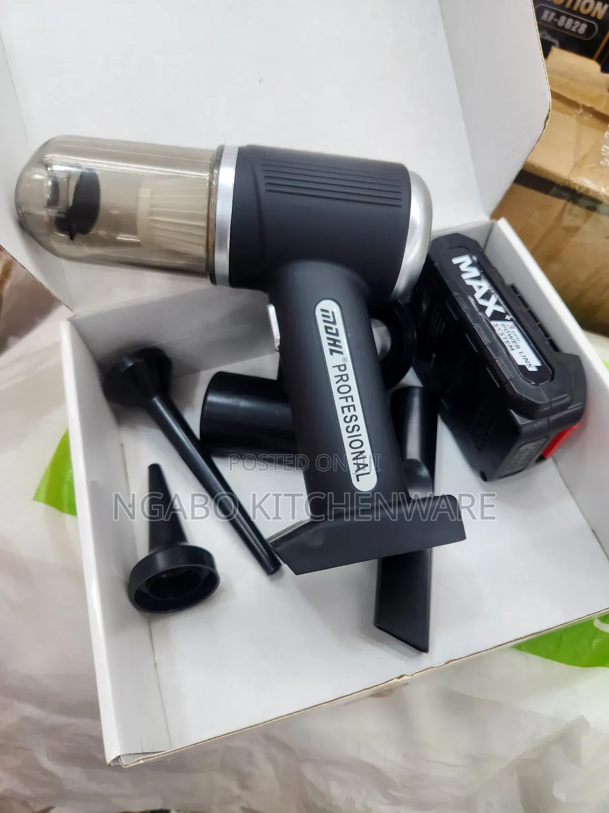 Cordless Vaccum Cleaner or Car Mounted Vaccum Cleaner