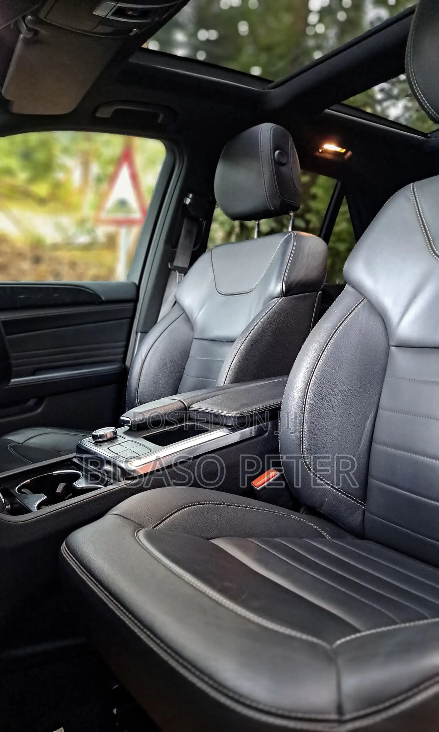 Mercedes-Benz M Class ML350 4MATIC 4dr SUV AWD (3.5L 6cyl 7A) 2014