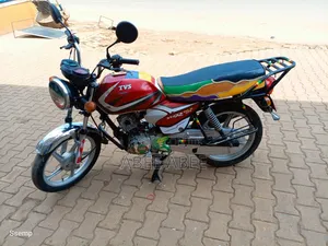 TVS HLX 125 2021 Red