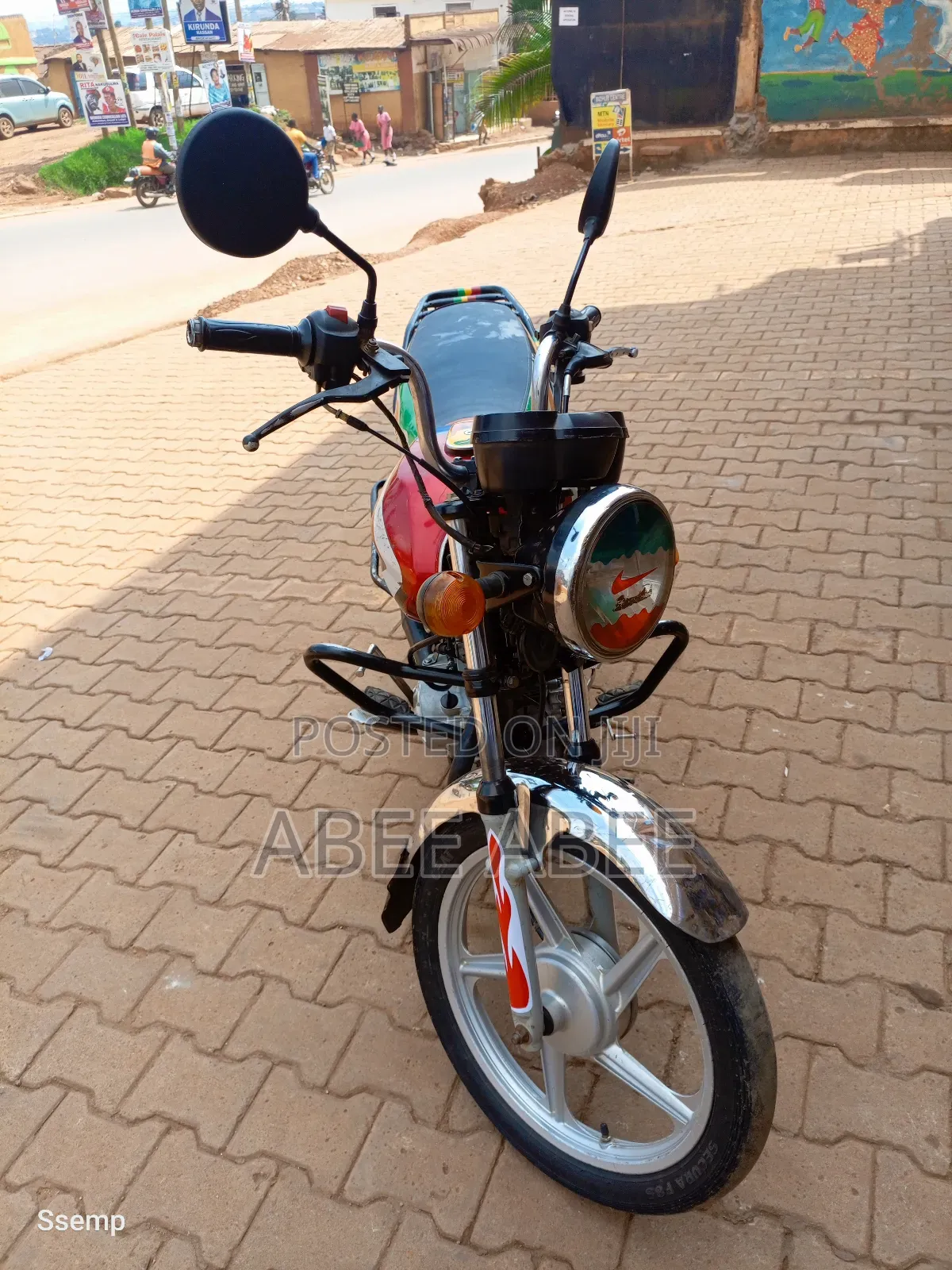 TVS HLX 125 2021 Red