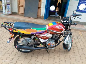 TVS HLX 125 2021 Red