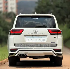 Toyota Land Cruiser 2023 White