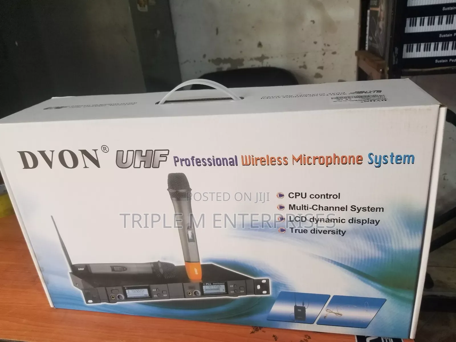 Devon Professional Wireless Microphone