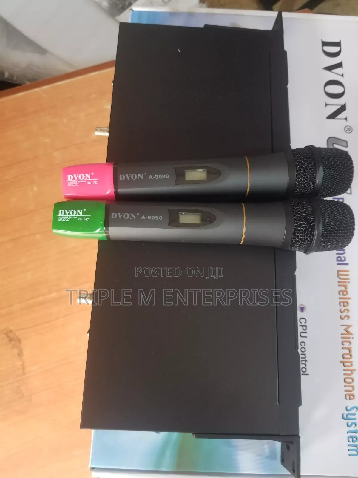 Devon Professional Wireless Microphone
