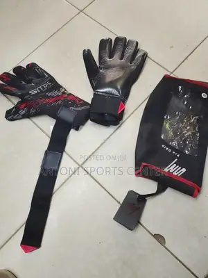 Goalkeeper Gloves SMX Original One