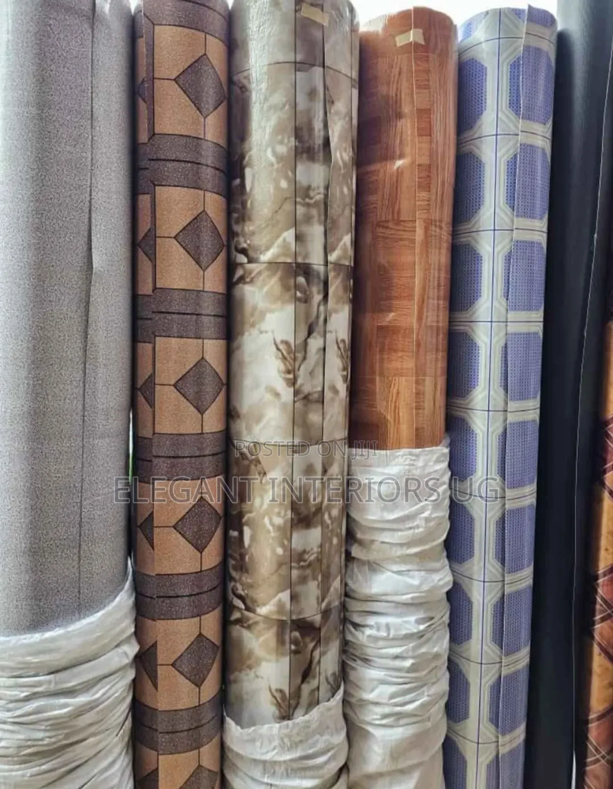 Rubber and Plastic Carpets Per Square Meter Available in All Designs