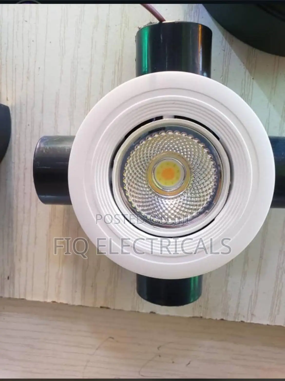 Circular Box Light