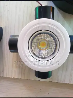 Circular Box Light
