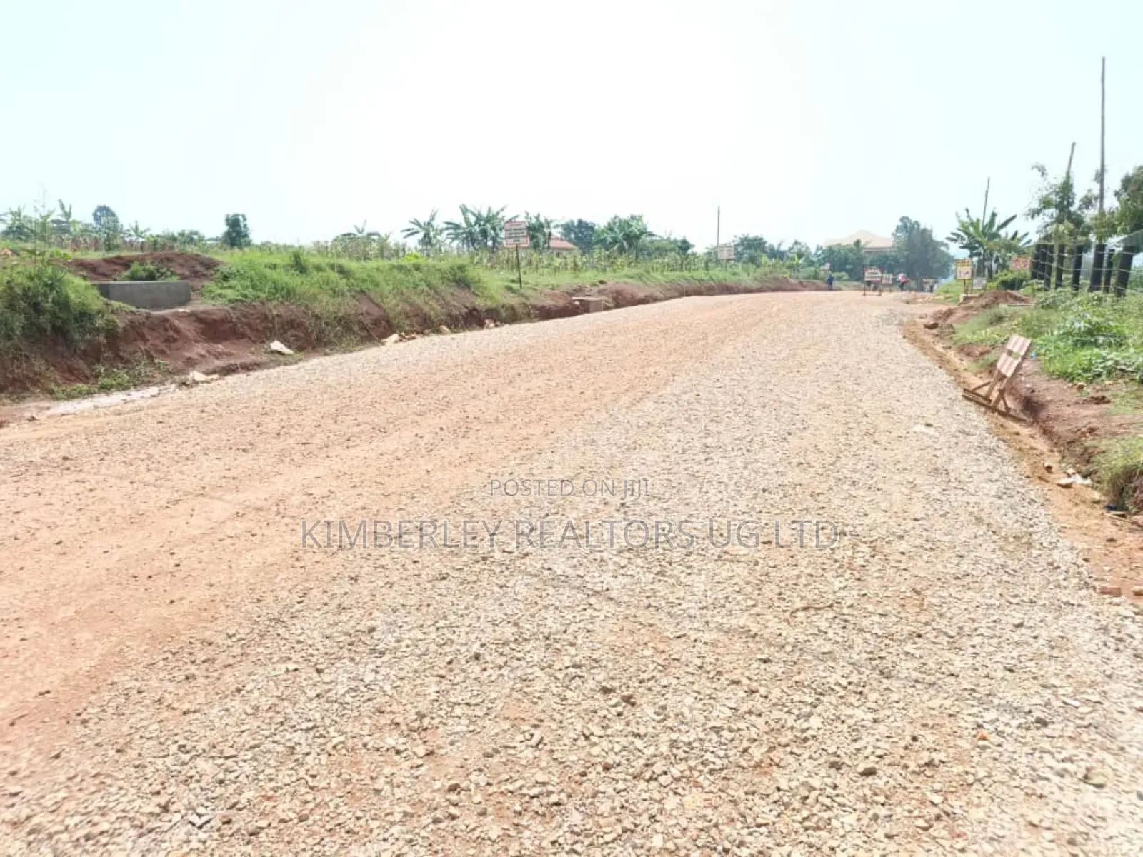 Bajjo Road, Seeta Bajjo Kigunga: Quarter Acre Plot for Sale at 250m