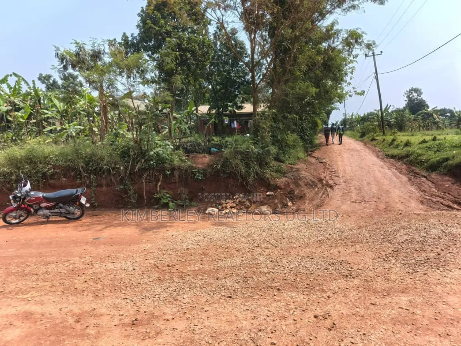 Bajjo Road, Seeta Bajjo Kigunga: Quarter Acre Plot for Sale at 250m