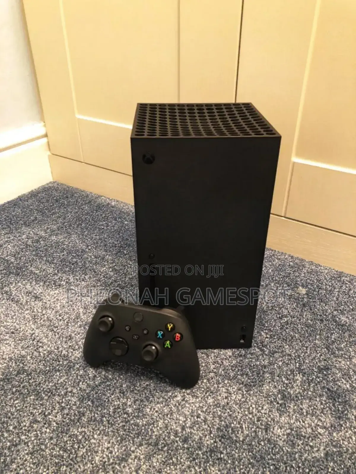 Mint Xbox Series X With Controller and Free Game