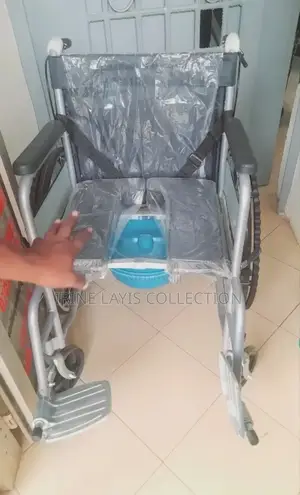 Adult Medical Wheel Chair With Pot
