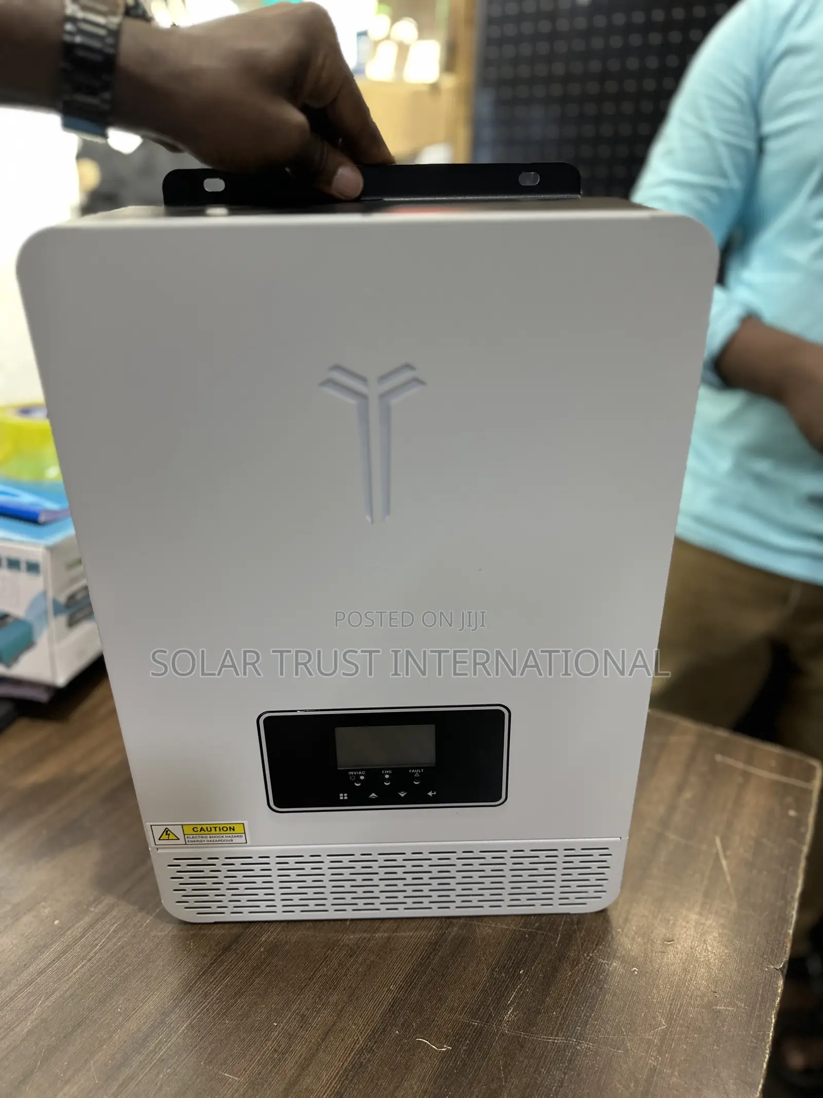 2kva Hybrid Inverter