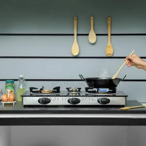 Geepas Ggc31012 3-Burner Gas Cooker Size 70mm, 40mm 90mm