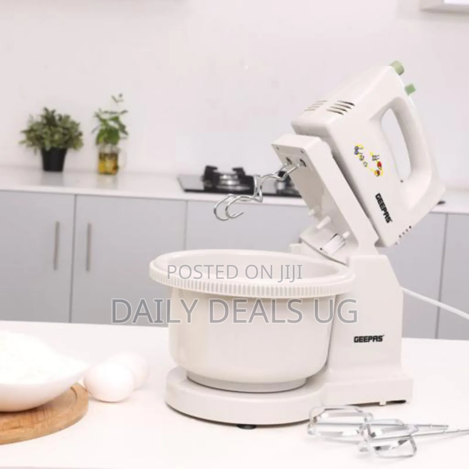 Geepas 250w Hand Mixer With Stand Bowl