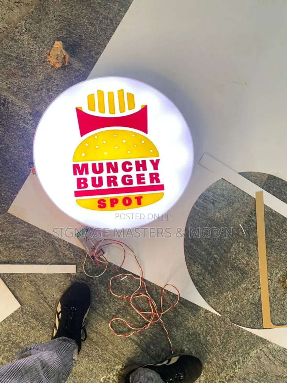Fast Food Restaurants Logo