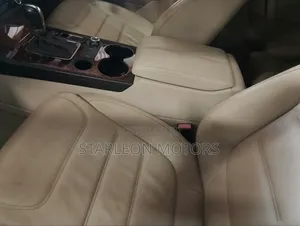 Volkswagen Touareg VR6 Sport 2012 Black