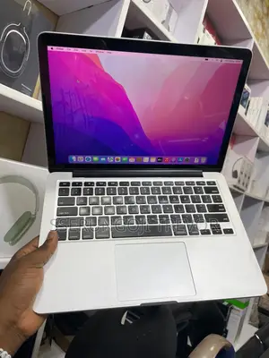 Laptop Apple MacBook Pro 2014 8GB Intel Core I5 SSHD+SSD 256GB