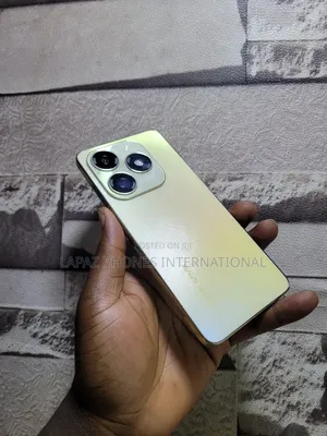 Tecno Spark 20 128 GB Gold