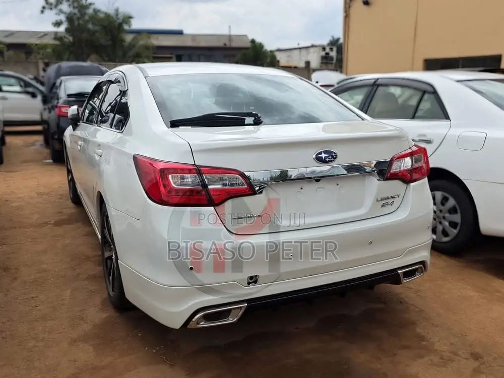 Subaru Legacy 2.5i Premium 4dr Sedan AWD (2.5L 4cyl CVT) 2015 White