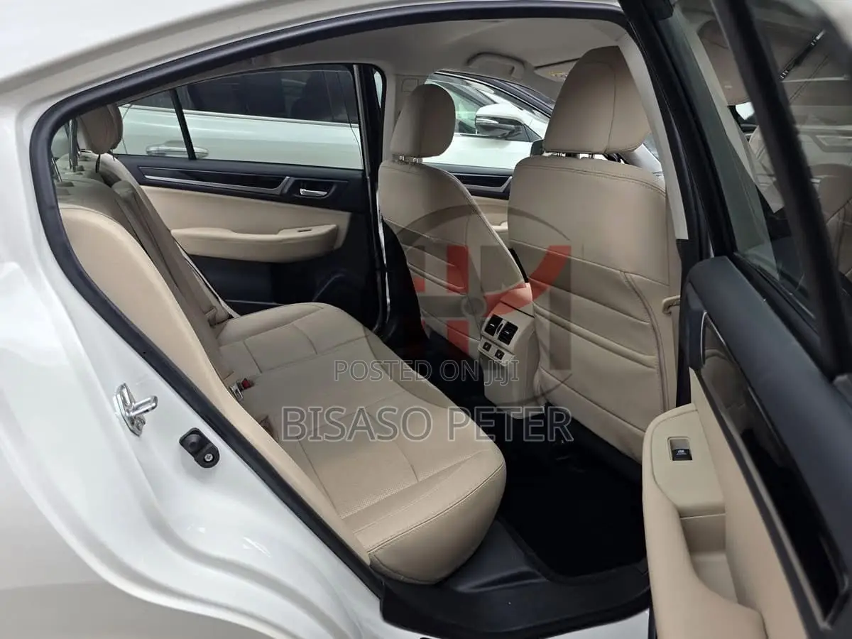 Subaru Legacy 2.5i Premium 4dr Sedan AWD (2.5L 4cyl CVT) 2015 White