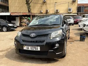 Toyota IST 2010 Black