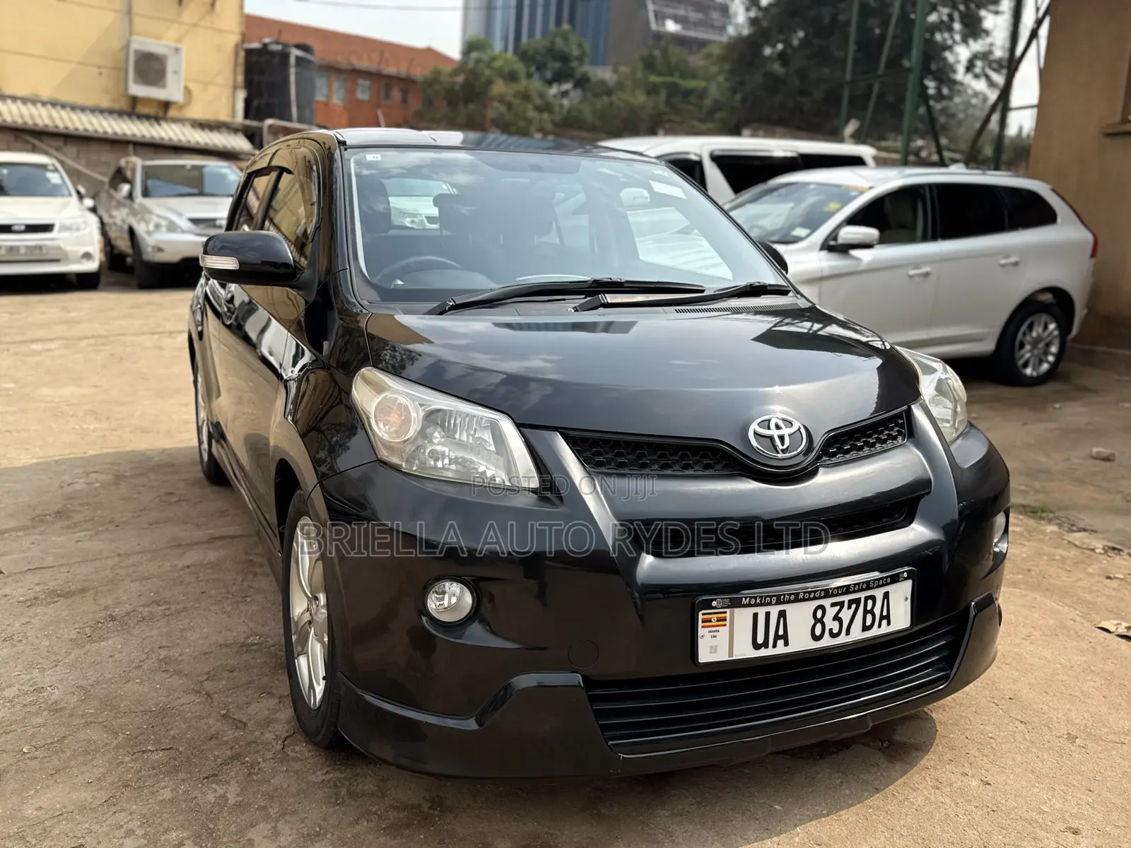 Toyota IST 2010 Black