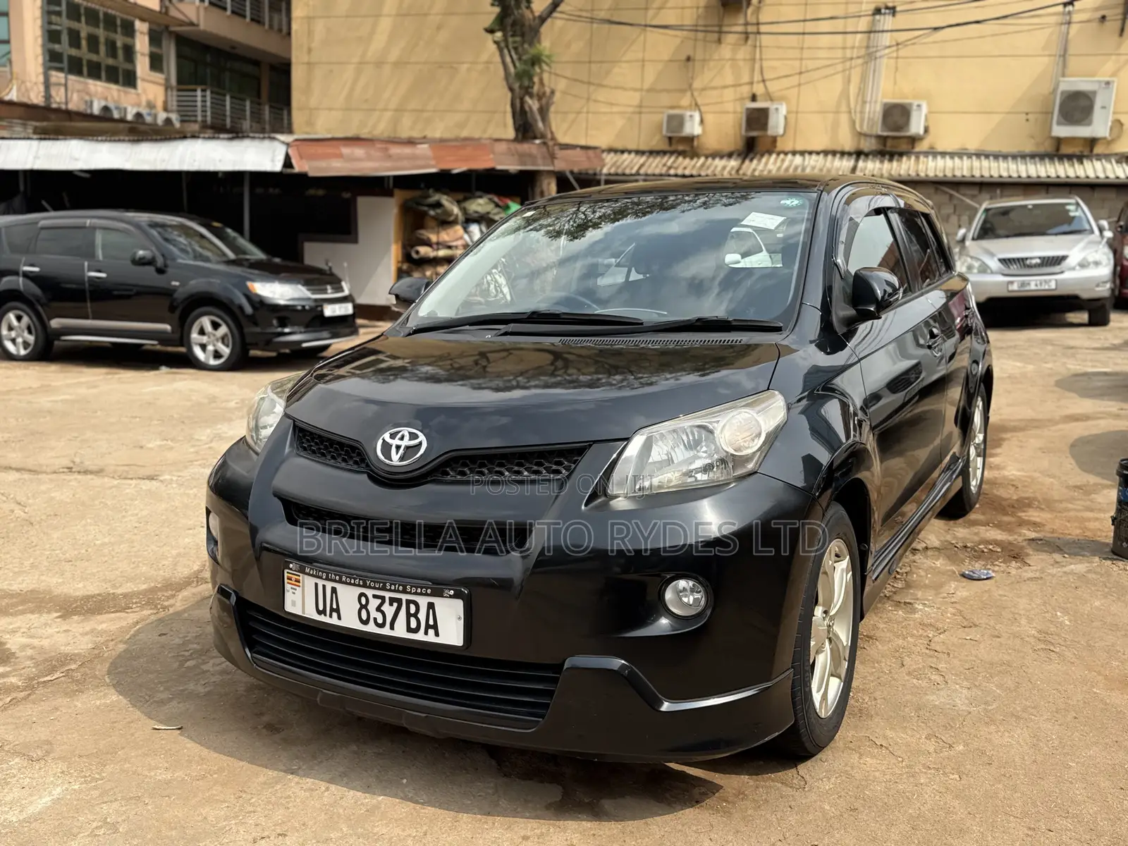 Toyota IST 2010 Black