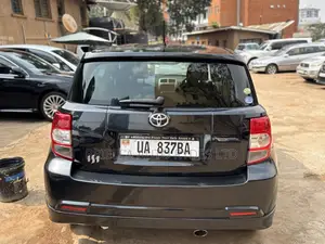 Toyota IST 2010 Black