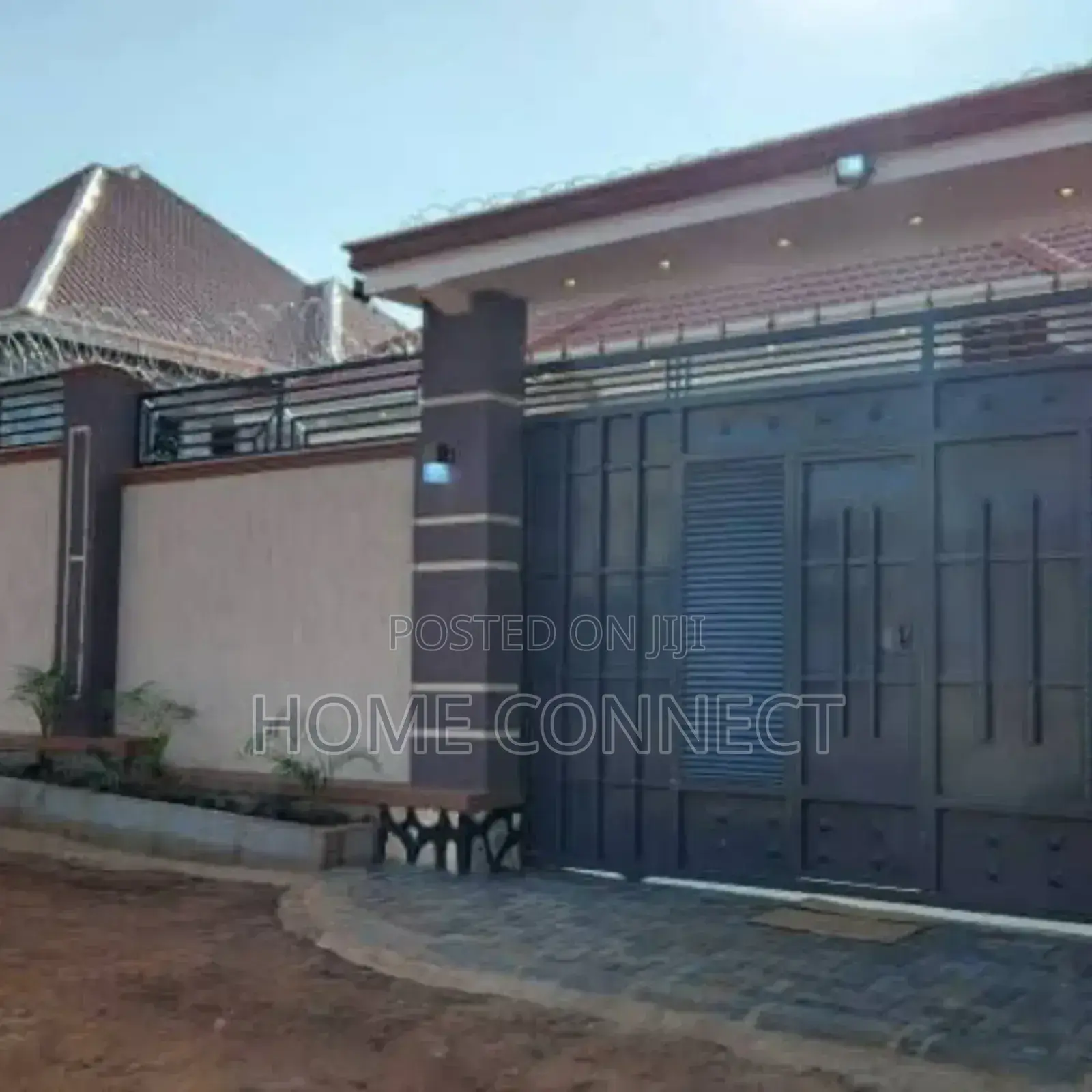 4bdrm Bungalow in Akright Estate, Central Division for sale