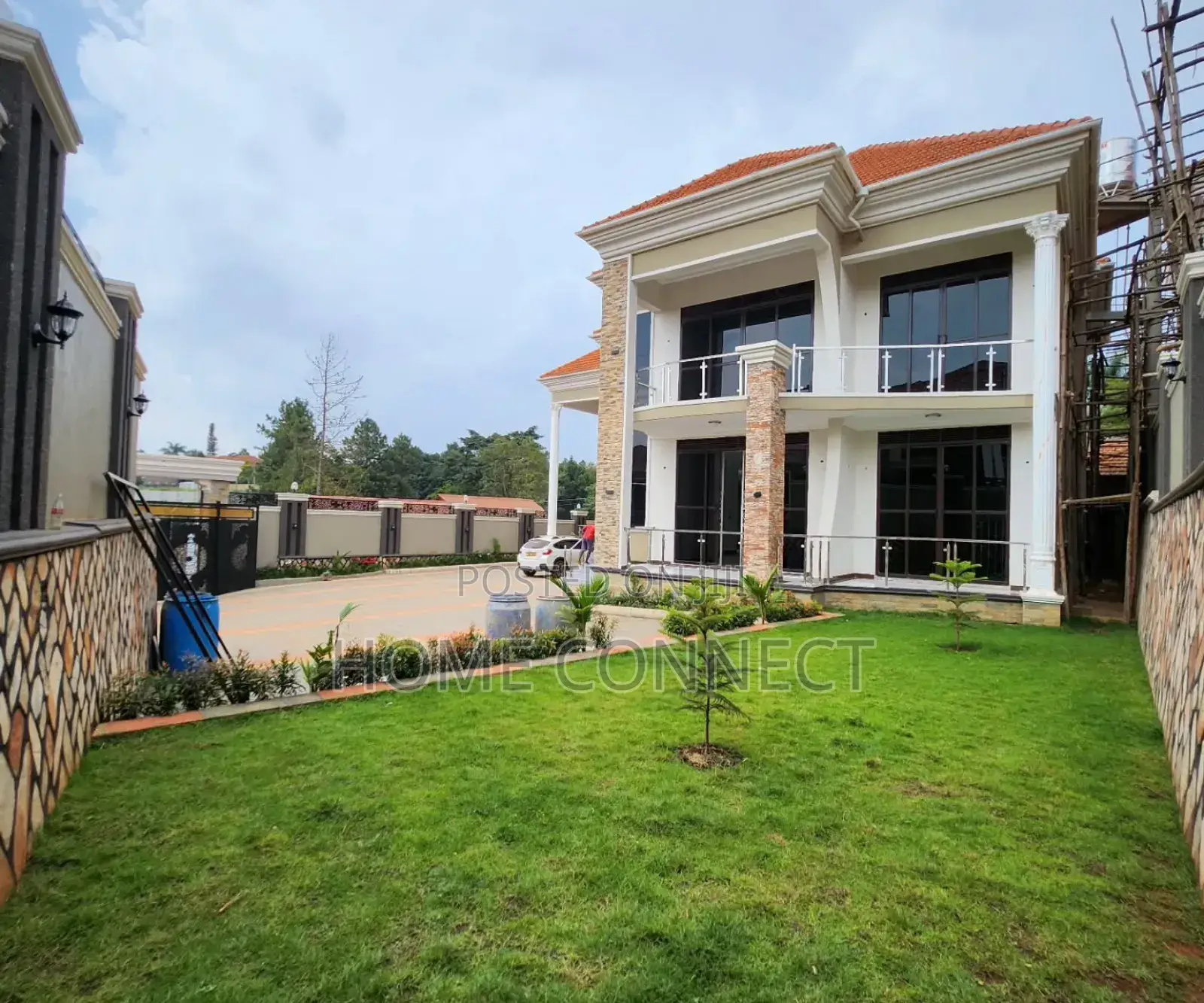 6bdrm Duplex in Kira Kasangati Road, Central Division for sale