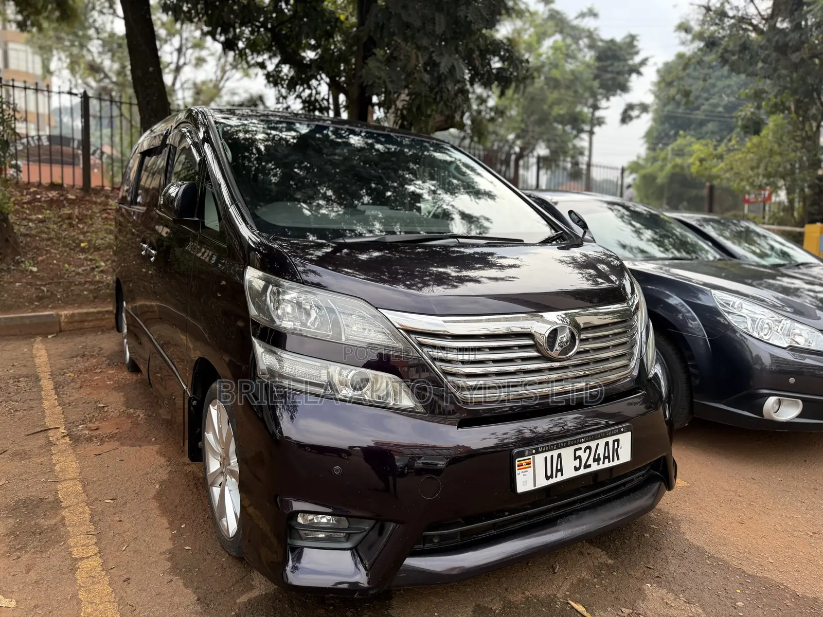 Toyota Vellfire 2013